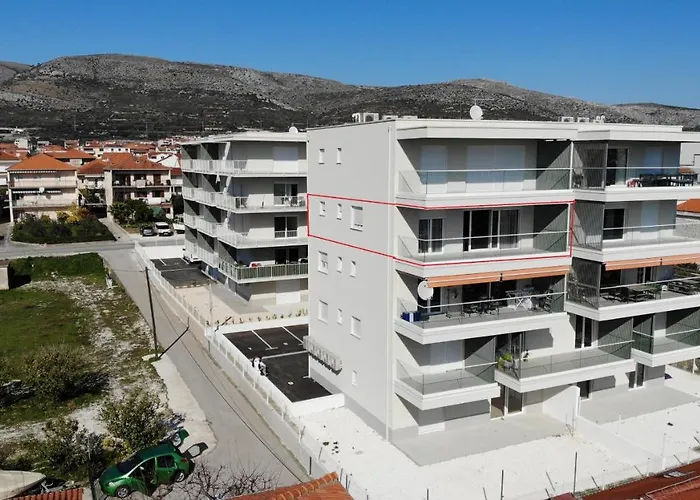 Seaside Luxury Apartment Trogir