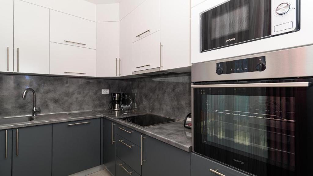 Seaside Luxury Apartma
