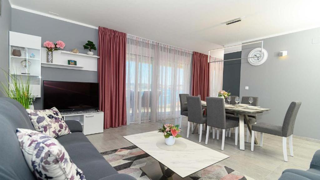Apartma Seaside Luxury *