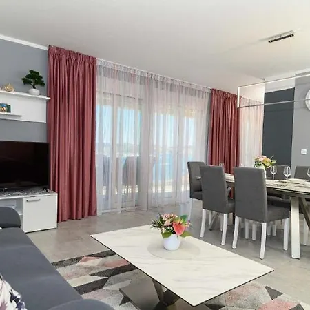 Seaside Luxury Apartment Trogir Exterior photo