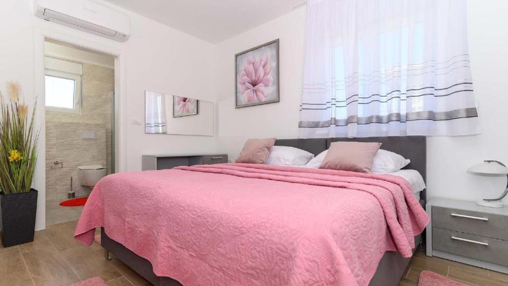 Apartment Seaside Luxury Trogir